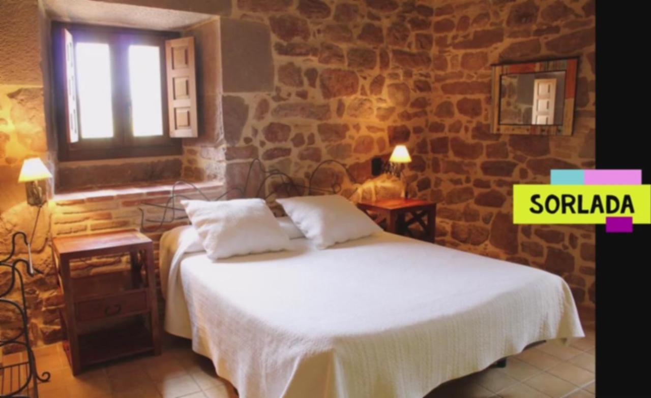 Hostal Rural Ioar Sorlada Exterior photo