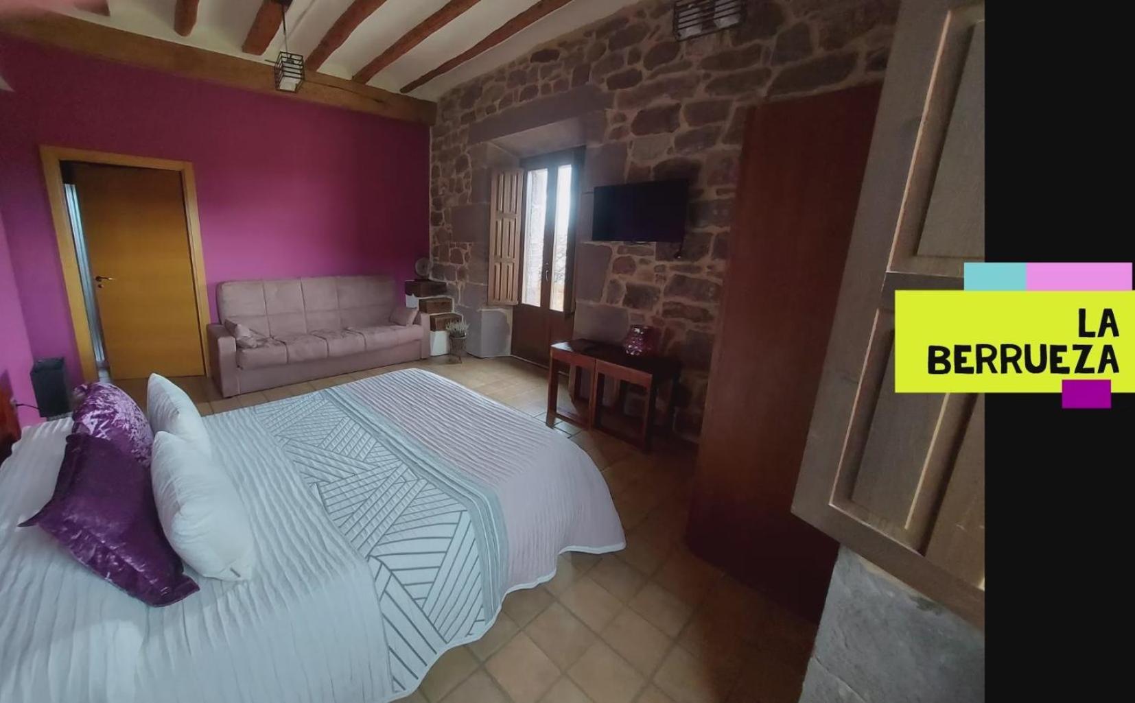 Hostal Rural Ioar Sorlada Exterior photo